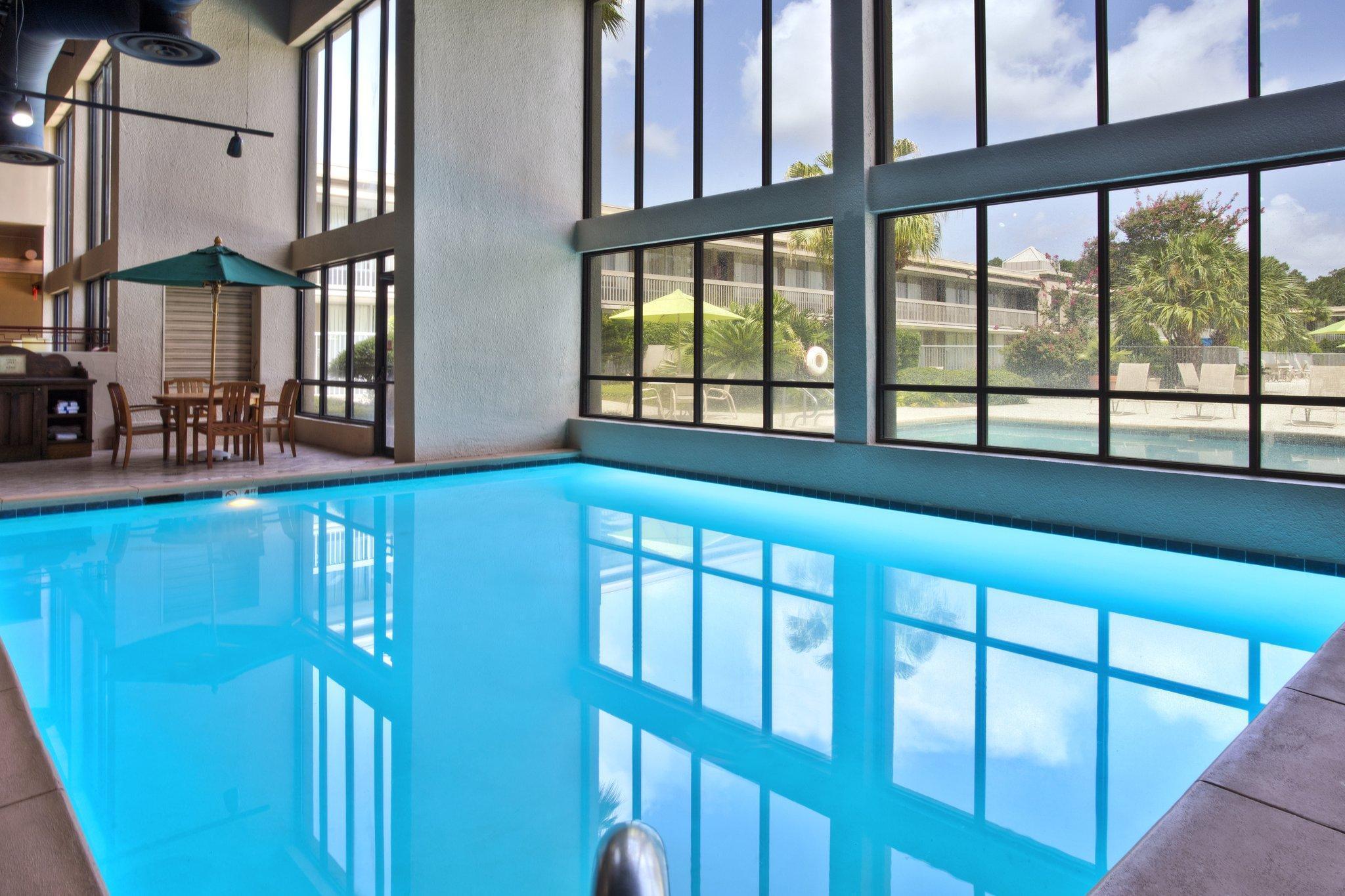 Holiday Inn Baton Rouge-South By Ihg Экстерьер фото